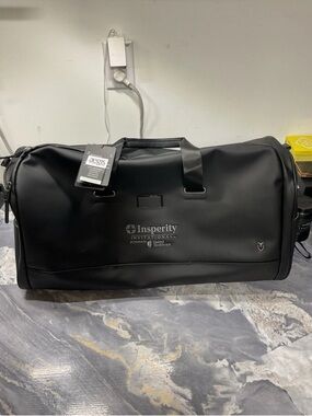 Vessel Signature 2.0 Garment Duffle Bag Black ( No Large Strap)